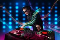 踏入 DJ嗨嗨网 音乐大舞台，聆听世界各地前卫旋律，在一流设备加持下尽享音乐狂欢盛宴